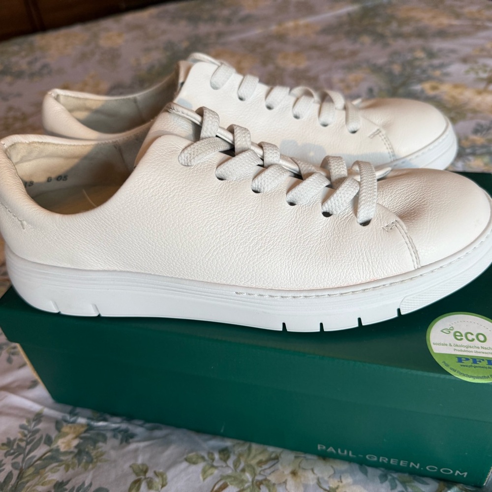 Paul Green White Leather Sneakers new 8.5 (6)